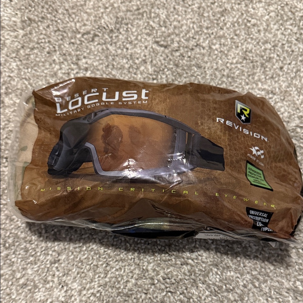 Revision Desert Locust Military Goggles - Black